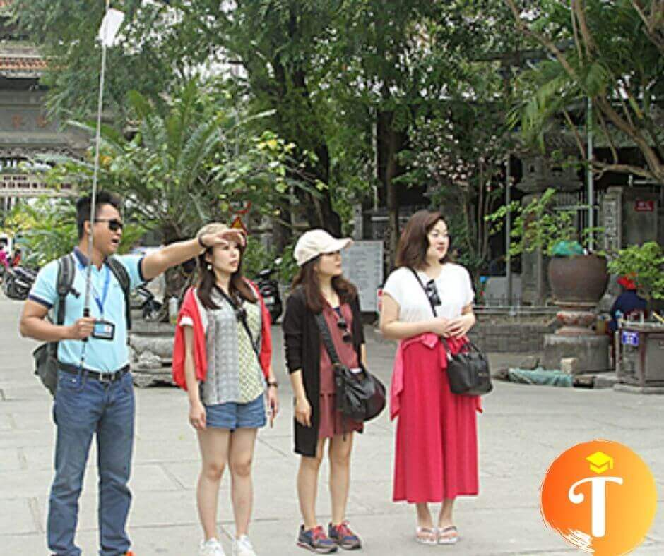 Hướng dẫn viên du lịch Đà Nẵng