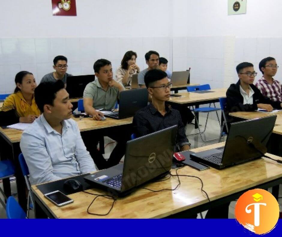 trung tâm đào tạo khoá học marketing tại quảng bình