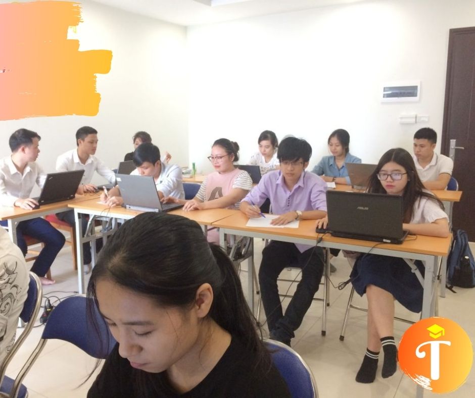 Trung tâm đào tạo khoá học kèm marketing online, thiết kế đồ hoạ tại nhà ở đồng xoài - bình phước